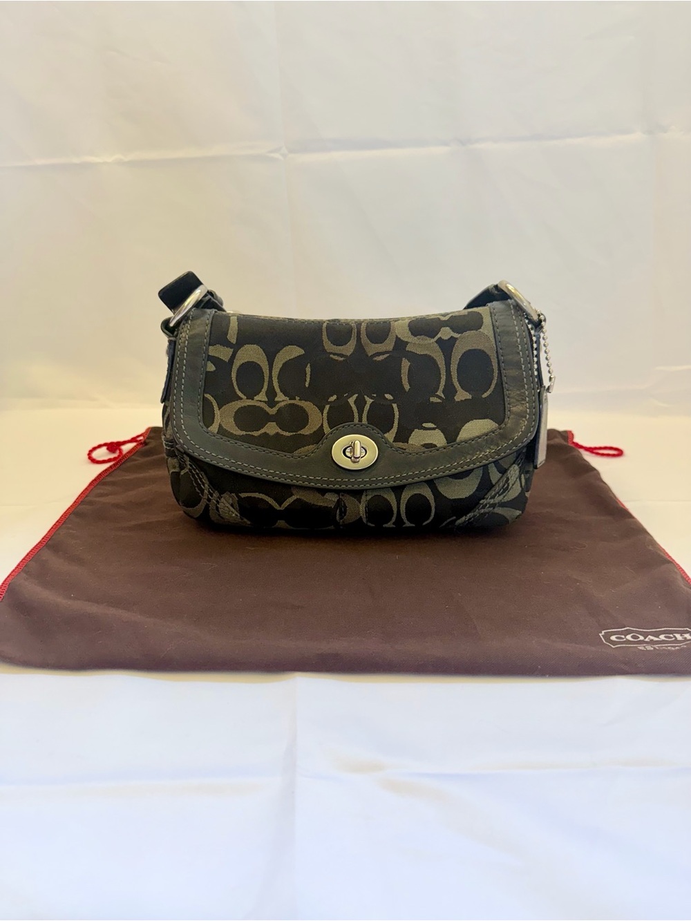 2007 Coach Y2k Vtg Chelsea Black Optic Turnlock Flap Braided Strap #10992